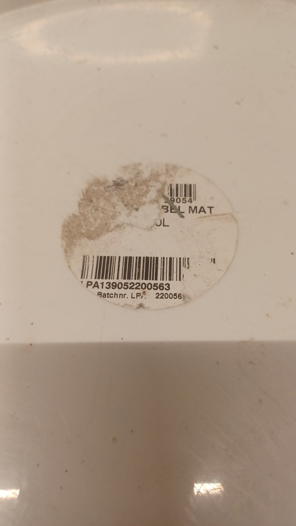 Spray Paints MC White Label Mat - Strong White (Farrow & Ball 2001) ean_label