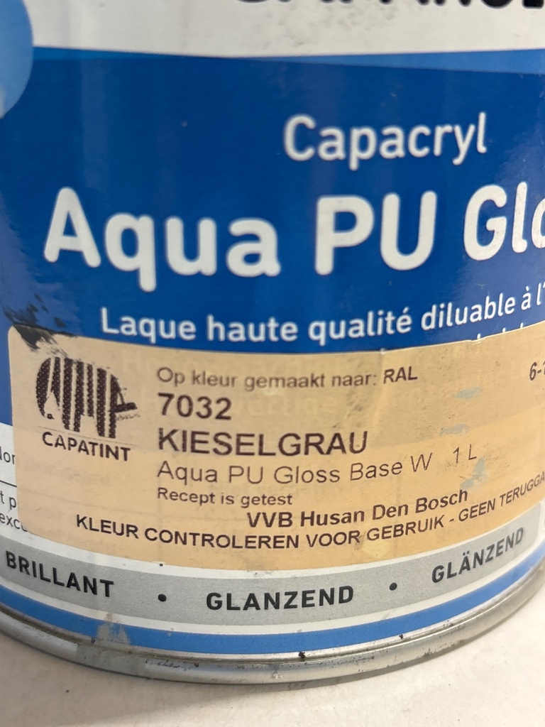 Caparol Capacryl Aqua PU Gloss - Kieselgrau (RAL 7032) label2