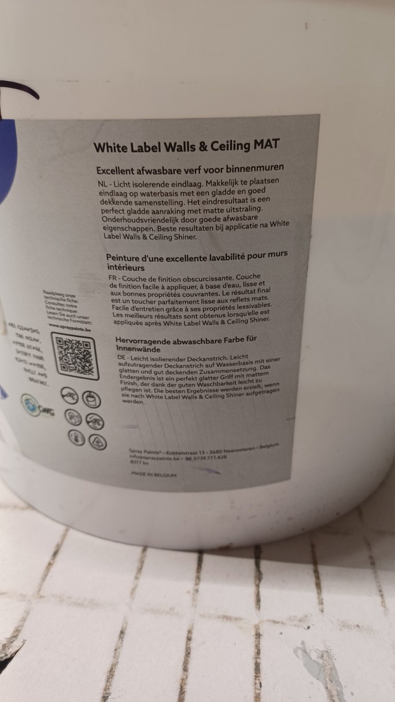 Spray Paints White Label Walls & Ceiling MAT back